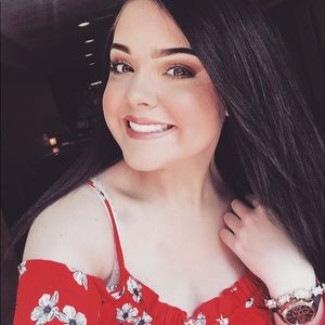 Meet your Posher, Isabella